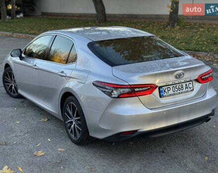 Тойота Камри 2021 в Днепре (Днепропетровске) на Automoto.ua Серый Тойота Камри, объемом двигателя 2.49 л и пробегом 78 тыс. км за 28999 $, фото 17 на Automoto.ua