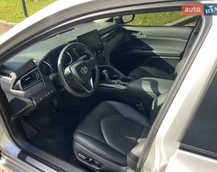 Тойота Камри 2021 в Киеве на Automoto.ua Серый Тойота Камри, объемом двигателя 2.49 л и пробегом 78 тыс. км за 25500 $, фото 16 на Automoto.ua