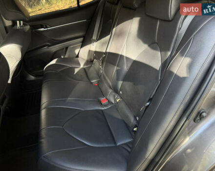 Тойота Камри 2021 в Киеве на Automoto.ua Серый Тойота Камри, объемом двигателя 2.49 л и пробегом 117 тыс. км за 24500 $, фото 16 на Automoto.ua