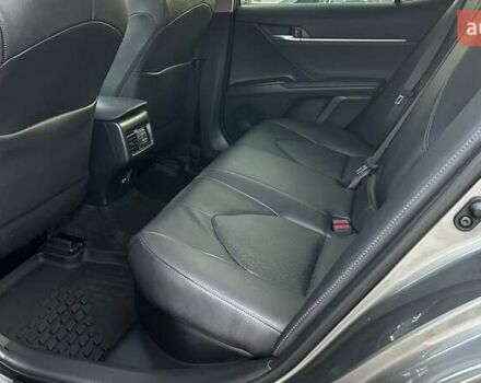 Сірий Тойота Камрі, об'ємом двигуна 2.49 л та пробігом 32 тис. км за 35097 $, фото 10 на Automoto.ua