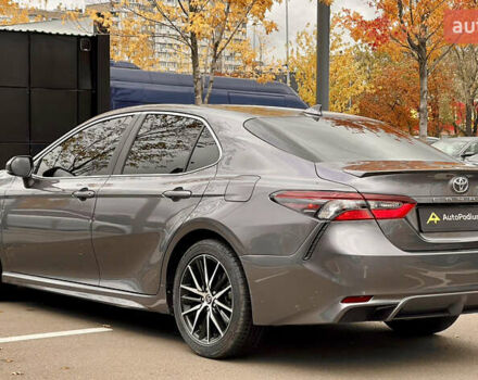 Тойота Камрі 2021 у Києві на Automoto.ua Сірий Тойота Камрі, об'ємом двигуна 2.49 л та пробігом 84 тис. км за 25900 $, фото 9 на Automoto.ua