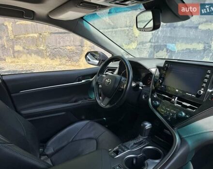 Тойота Камрі 2021 у Харкові на Automoto.ua Сірий Тойота Камрі, об'ємом двигуна 2.49 л та пробігом 138 тис. км за 25500 $, фото 14 на Automoto.ua
