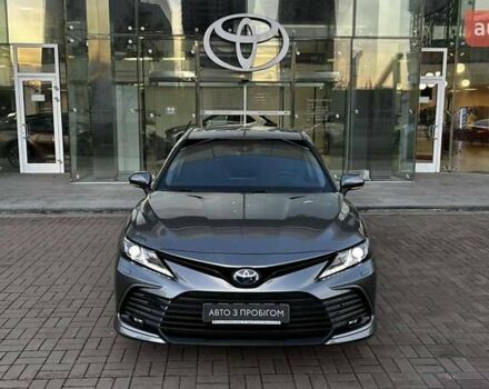 Сірий Тойота Камрі, об'ємом двигуна 2.49 л та пробігом 32 тис. км за 35097 $, фото 4 на Automoto.ua