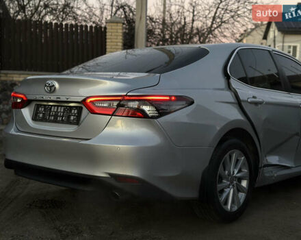 Серый Тойота Камри, объемом двигателя 2.49 л и пробегом 93 тыс. км за 18000 $, фото 2 на Automoto.ua