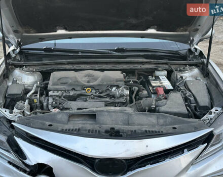 Серый Тойота Камри, объемом двигателя 2.49 л и пробегом 93 тыс. км за 18000 $, фото 8 на Automoto.ua