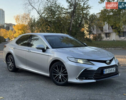Тойота Камри 2021 в Днепре (Днепропетровске) на Automoto.ua Серый Тойота Камри, объемом двигателя 2.49 л и пробегом 78 тыс. км за 28999 $, фото 15 на Automoto.ua