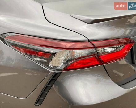 Тойота Камрі 2021 у Києві на Automoto.ua Сірий Тойота Камрі, об'ємом двигуна 2.49 л та пробігом 84 тис. км за 25900 $, фото 13 на Automoto.ua