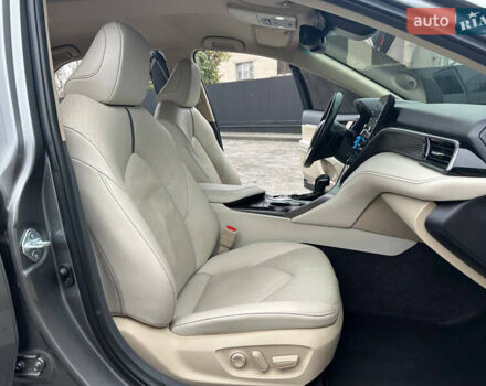 Серый Тойота Камри, объемом двигателя 2.49 л и пробегом 90 тыс. км за 30999 $, фото 33 на Automoto.ua