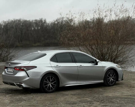 Сірий Тойота Камрі, об'ємом двигуна 2.49 л та пробігом 104 тис. км за 23000 $, фото 6 на Automoto.ua