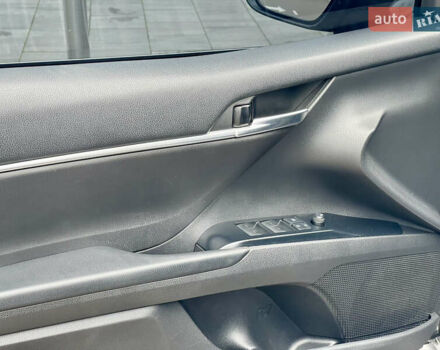 Тойота Камрі 2021 у Києві на Automoto.ua Сірий Тойота Камрі, об'ємом двигуна 2.49 л та пробігом 84 тис. км за 25900 $, фото 14 на Automoto.ua