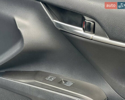Тойота Камрі 2021 у Києві на Automoto.ua Сірий Тойота Камрі, об'ємом двигуна 2.49 л та пробігом 84 тис. км за 25900 $, фото 23 на Automoto.ua