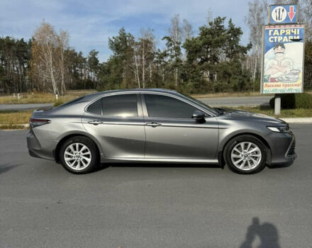 Серый Тойота Камри, объемом двигателя 2.5 л и пробегом 133 тыс. км за 25555 $, фото 7 на Automoto.ua