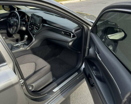 Серый Тойота Камри, объемом двигателя 2.5 л и пробегом 133 тыс. км за 25555 $, фото 28 на Automoto.ua