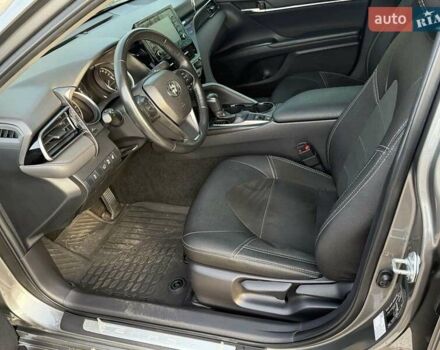 Сірий Тойота Камрі, об'ємом двигуна 2.49 л та пробігом 62 тис. км за 25900 $, фото 11 на Automoto.ua