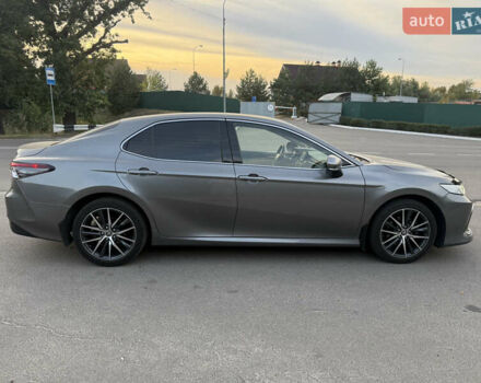 Серый Тойота Камри, объемом двигателя 2.49 л и пробегом 132 тыс. км за 29900 $, фото 3 на Automoto.ua