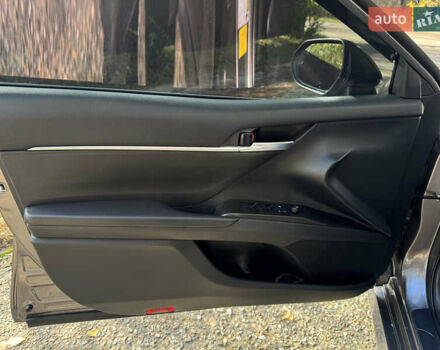 Тойота Камри 2021 в Киеве на Automoto.ua Серый Тойота Камри, объемом двигателя 2.49 л и пробегом 117 тыс. км за 24500 $, фото 7 на Automoto.ua