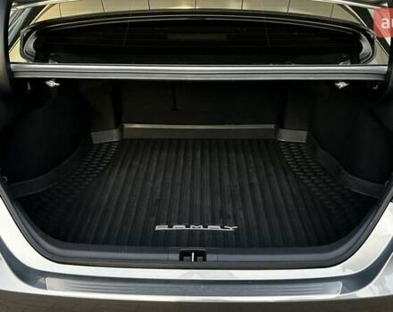 Сірий Тойота Камрі, об'ємом двигуна 2.49 л та пробігом 32 тис. км за 35097 $, фото 9 на Automoto.ua