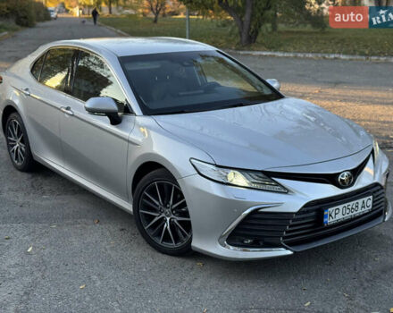 Тойота Камри 2021 в Днепре (Днепропетровске) на Automoto.ua Серый Тойота Камри, объемом двигателя 2.49 л и пробегом 78 тыс. км за 28999 $, фото 12 на Automoto.ua