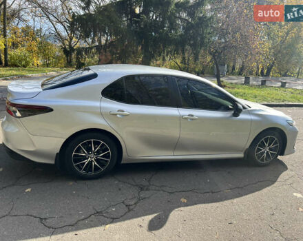 Тойота Камри 2021 в Киеве на Automoto.ua Серый Тойота Камри, объемом двигателя 2.49 л и пробегом 78 тыс. км за 25500 $, фото 11 на Automoto.ua