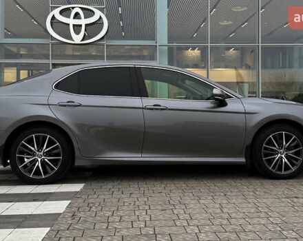 Серый Тойота Камри, объемом двигателя 2.49 л и пробегом 147 тыс. км за 29990 $, фото 16 на Automoto.ua