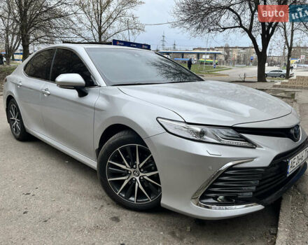 Серый Тойота Камри, объемом двигателя 2.5 л и пробегом 50 тыс. км за 33500 $, фото 2 на Automoto.ua