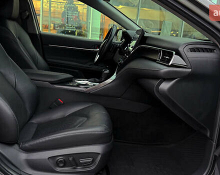 Серый Тойота Камри, объемом двигателя 2.49 л и пробегом 147 тыс. км за 29990 $, фото 5 на Automoto.ua