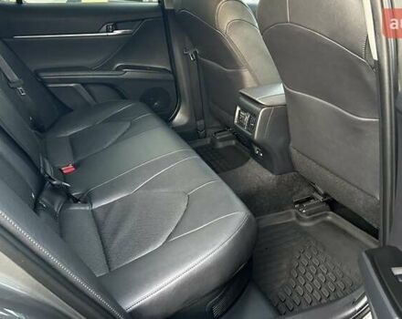 Сірий Тойота Камрі, об'ємом двигуна 2.49 л та пробігом 32 тис. км за 35097 $, фото 6 на Automoto.ua