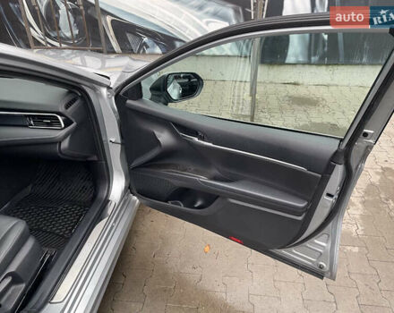 Серый Тойота Камри, объемом двигателя 2.49 л и пробегом 56 тыс. км за 27000 $, фото 17 на Automoto.ua