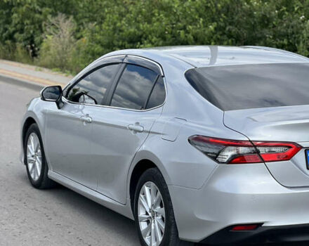 Серый Тойота Камри, объемом двигателя 2.49 л и пробегом 53 тыс. км за 27500 $, фото 3 на Automoto.ua