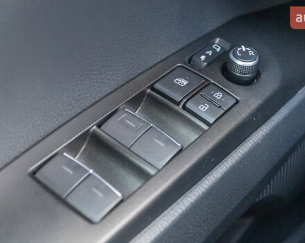 Серый Тойота Камри, объемом двигателя 2.49 л и пробегом 33 тыс. км за 34236 $, фото 21 на Automoto.ua