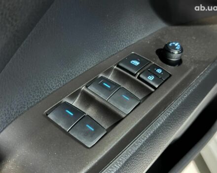 Серый Тойота Камри, объемом двигателя 2.5 л и пробегом 27 тыс. км за 27490 $, фото 12 на Automoto.ua