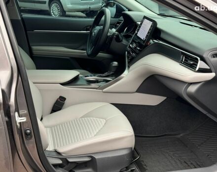 Серый Тойота Камри, объемом двигателя 2.5 л и пробегом 50 тыс. км за 30990 $, фото 23 на Automoto.ua