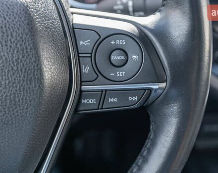 Серый Тойота Камри, объемом двигателя 2.49 л и пробегом 33 тыс. км за 34236 $, фото 26 на Automoto.ua