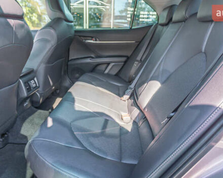 Серый Тойота Камри, объемом двигателя 2.49 л и пробегом 33 тыс. км за 34236 $, фото 11 на Automoto.ua