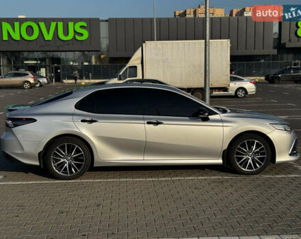 Серый Тойота Камри, объемом двигателя 2.49 л и пробегом 65 тыс. км за 34000 $, фото 3 на Automoto.ua