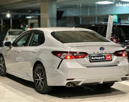 Серый Тойота Камри, объемом двигателя 2.5 л и пробегом 27 тыс. км за 27490 $, фото 5 на Automoto.ua