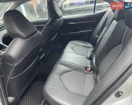 Серый Тойота Камри, объемом двигателя 2.49 л и пробегом 56 тыс. км за 27000 $, фото 21 на Automoto.ua