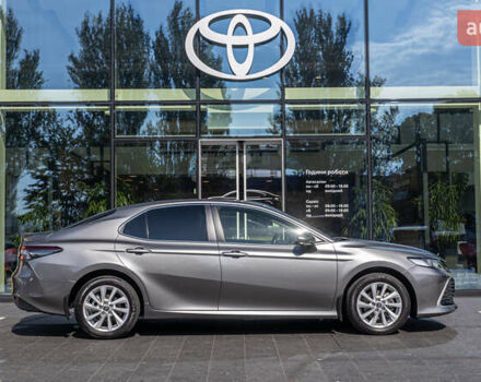 Серый Тойота Камри, объемом двигателя 2.49 л и пробегом 33 тыс. км за 34236 $, фото 17 на Automoto.ua