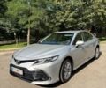 Сірий Тойота Камрі, об'ємом двигуна 2.49 л та пробігом 20 тис. км за 30899 $, фото 1 на Automoto.ua