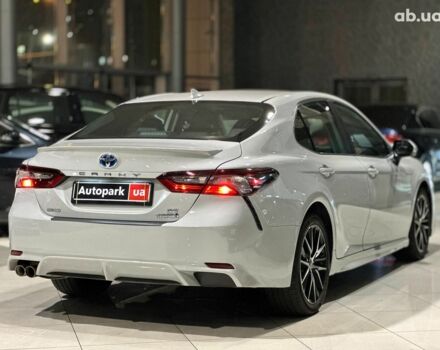 Серый Тойота Камри, объемом двигателя 2.5 л и пробегом 27 тыс. км за 27490 $, фото 3 на Automoto.ua