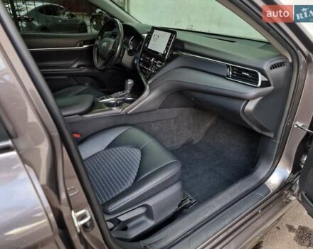 Сірий Тойота Камрі, об'ємом двигуна 2.49 л та пробігом 31 тис. км за 31990 $, фото 47 на Automoto.ua