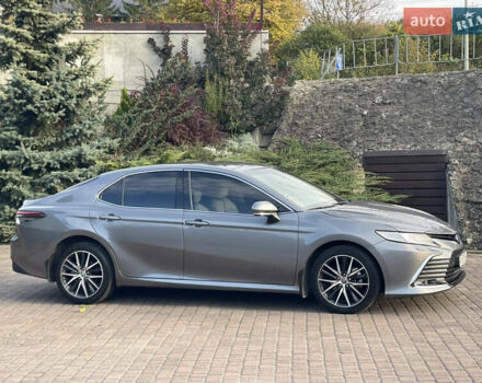 Серый Тойота Камри, объемом двигателя 2.49 л и пробегом 18 тыс. км за 30800 $, фото 2 на Automoto.ua