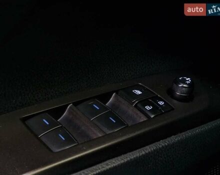 Сірий Тойота Камрі, об'ємом двигуна 2.49 л та пробігом 31 тис. км за 31990 $, фото 58 на Automoto.ua