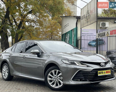 Серый Тойота Камри, объемом двигателя 2.5 л и пробегом 35 тыс. км за 31500 $, фото 2 на Automoto.ua