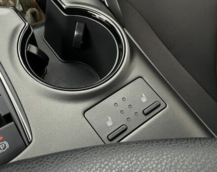 Серый Тойота Камри, объемом двигателя 2.5 л и пробегом 35 тыс. км за 31500 $, фото 19 на Automoto.ua