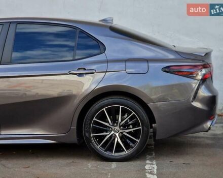 Сірий Тойота Камрі, об'ємом двигуна 2.49 л та пробігом 31 тис. км за 31990 $, фото 22 на Automoto.ua