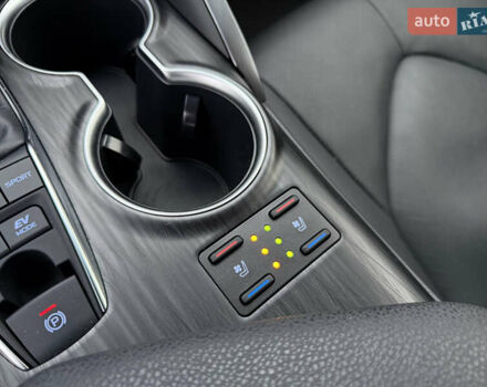 Серый Тойота Камри, объемом двигателя 2.49 л и пробегом 26 тыс. км за 39999 $, фото 65 на Automoto.ua