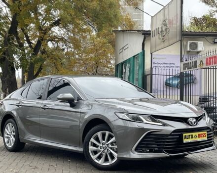 Серый Тойота Камри, объемом двигателя 2.5 л и пробегом 35 тыс. км за 31500 $, фото 2 на Automoto.ua