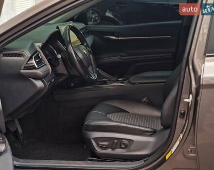 Сірий Тойота Камрі, об'ємом двигуна 2.49 л та пробігом 31 тис. км за 31990 $, фото 45 на Automoto.ua