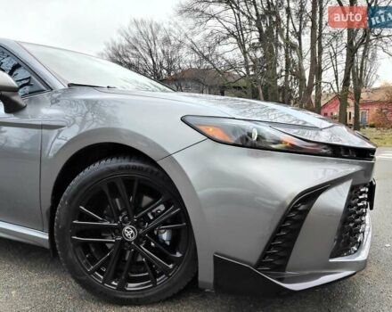 Серый Тойота Камри, объемом двигателя 2.5 л и пробегом 21 тыс. км за 39990 $, фото 30 на Automoto.ua